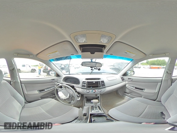 2005 Toyota Camry LE z VIN 4T1BE30K95U072730, wystawiony jako Copart lot #56398505 z przebiegiem 115 917 mil mil oraz Czysty tytuł • Clean title. Historia ofert i sprzedaży dostępna na DreamBid. Obrazek 15.