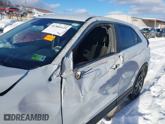 2024 Mitsubishi Eclipse Cross ES with VIN JA4ATUAA4RZ056584, listed as a IAAI auction lot 41366123 with 65,970 mi miles and . Bid and sale history available at DreamBid. Image 12.