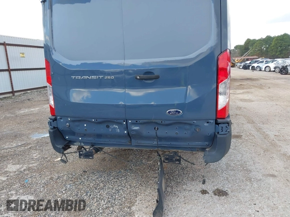 2020 Ford Transit Cargo with VIN 1FTBR3X85LKA55712, listed as a IAAI auction lot 41027144 with 125,658 mi miles. Bid and sale history available at carsss.com. Image 6.