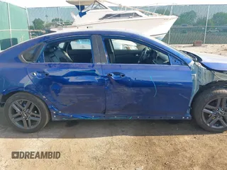 2021 Kia Forte GT-Line с VIN 3KPF34AD6ME268283, выставлен на аукционе IAAI как лот 42240418 с пробегом 77 425 миль миль и . История ставок и продаж доступна на DreamBid. Изображение 14.