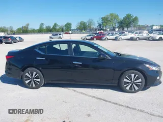 2022 Nissan Altima SV with VIN 1N4BL4DV8NN411322, listed as a IAAI auction lot 42149956 with 61,235 mi miles and . Bid and sale history available at carsss.com. Image 13.