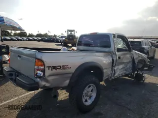 2001 Toyota Tacoma PreRunner with VIN 5TENM92N31Z851038, listed as a Copart auction lot 78100474 with 290,895 mi miles and Salvage title. Bid and sale history available at DreamBid. Image 3.