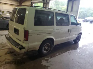 2002 Chevrolet Astro with VIN 1GNDM19X22B152632, listed as a Copart auction lot 72751464 with 257,682 mi miles and Non Repairable. Bid and sale history available at carsss.com. Image 3.