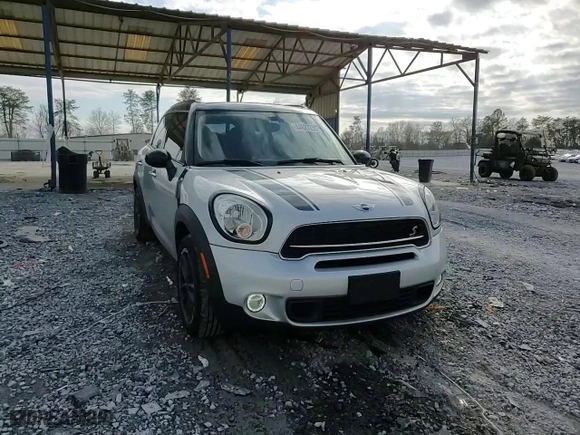 2016 MINI Cooper Countryman S with VIN WMWZC3C58GWT08173, listed as a Copart auction lot 44627235 with 76,814 mi miles and Salvage Title. Bid and sale history available at carsss.com. Image 12.