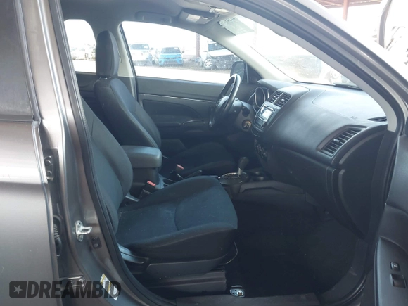2015 Mitsubishi Outlander ES z VIN 4A4AP3AU7FE042477, wystawiony jako IAAI lot #42243771 z przebiegiem 114 331 mil mil oraz . Historia ofert i sprzedaży dostępna na DreamBid. Obrazek 5.