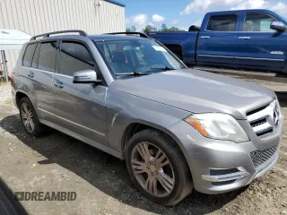 2014 Mercedes-Benz GLK 350 with VIN WDCGG8JB8EG194729, listed as a Copart auction lot 72386934 with 127,081 mi miles and Clean Title. Bid and sale history available at DreamBid. Image 4.