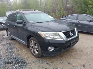 2013 Nissan Pathfinder SL z VIN 5N1AR2MM8DC629640, wystawiony jako IAAI lot #42181278 z przebiegiem 101 840 mil mil oraz . Historia ofert i sprzedaży dostępna na DreamBid. Obrazek 1.