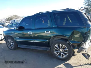 2002 Chevrolet Tahoe LS with VIN 1GNEC13T12R134174, listed as a IAAI auction lot 41233999 with 235,892 mi miles. Bid and sale history available at carsss.com. Image 14.