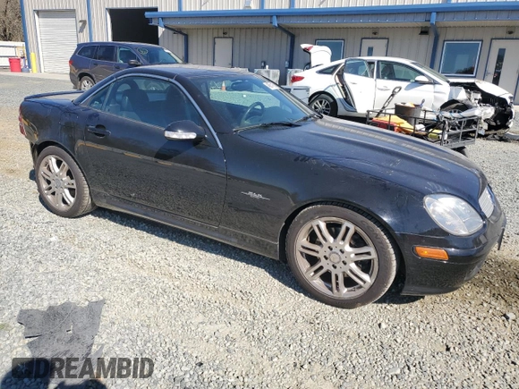 2004 Mercedes-Benz SLK-Class with VIN WDBKK65F74F304950, listed as a Copart auction lot 46674125 with 91,574 mi miles and Salvage Title. Bid and sale history available at carsss.com. Image 4.