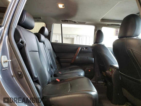 2013 Toyota Highlander Limited z VIN 5TDDK3EH1DS257974, wystawiony jako Copart lot #59481915 z przebiegiem 322 770 mil mil oraz Nie do naprawy • Non repairable. Historia ofert i sprzedaży dostępna na DreamBid. Obrazek 11.