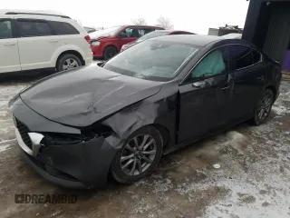 2020 Mazda 3 Select z VIN 3MZBPBCM2LM125708, wystawiony jako Copart lot #84817304 z przebiegiem 130 206 mil mil oraz Szkoda całkowita • Salvage title. Historia ofert i sprzedaży dostępna na DreamBid. Obrazek 1.