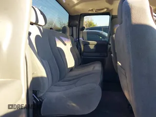 2003 Chevrolet Silverado 1500 with VIN 2GCEK19T231175216, listed as a IAAI auction lot 40819455 with 89,855 mi miles. Bid and sale history available at carsss.com. Image 8.