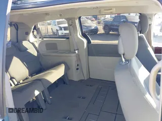 2010 Chrysler Town & Country Touring with VIN 2A4RR5D13AR308522, listed as a IAAI auction lot 41673246 with 125,647 mi miles. Bid and sale history available at carsss.com. Image 8.
