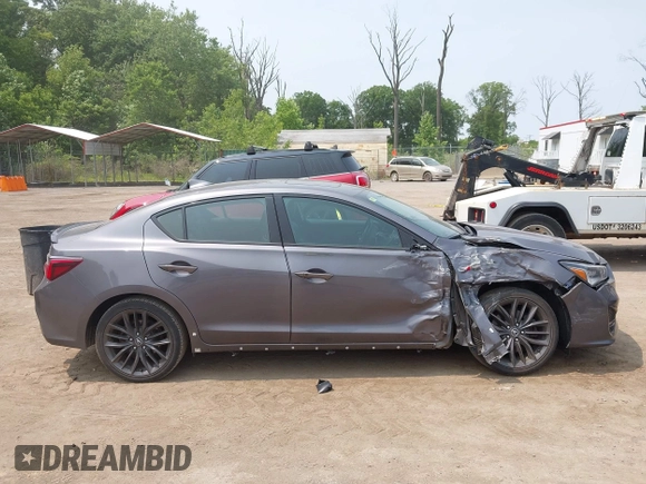 2020 Acura ILX Premium with VIN 19UDE2F81LA006207, listed as a IAAI auction lot 42420093 with 61,127 mi miles and . Bid and sale history available at DreamBid. Image 13.
