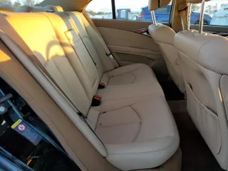 2008 Mercedes-Benz E 350 Luxury z VIN WDBUF87X58B204518, wystawiony jako Copart lot #87704065 z przebiegiem 38 939 mil mil oraz Nie do naprawy • Non repairable. Historia ofert i sprzedaży dostępna na DreamBid. Obrazek 10.