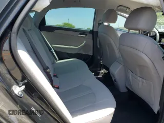 2018 Hyundai Sonata SE z VIN 5NPE24AF2JH624445, wystawiony jako Copart lot #57905695 z przebiegiem 68 785 mil mil oraz Szkoda całkowita • Salvage title. Historia ofert i sprzedaży dostępna na DreamBid. Obrazek 10.