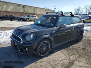 2014 MINI Clubman S z VIN WMWZG3C58ET800284, wystawiony jako Copart lot #42186885 z przebiegiem 95 327 mil mil oraz Szkoda całkowita • Salvage title. Historia ofert i sprzedaży dostępna na DreamBid. Obrazek 1.