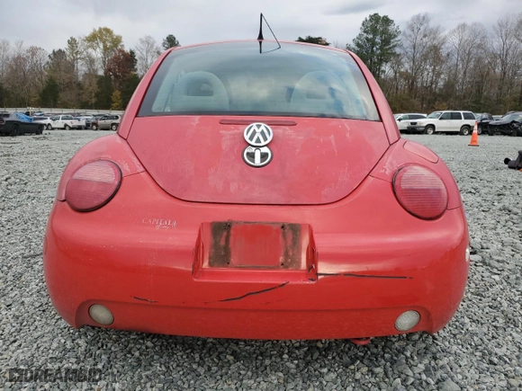 2001 Volkswagen New Beetle GLS with VIN 3VWCK21C41M455005, listed as a Copart auction lot 81995514 with 167,182 mi miles and Salvage Title. Bid and sale history available at carsss.com. Image 6.