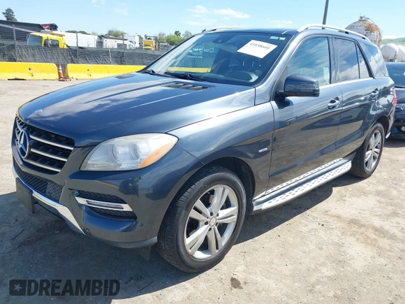 2012 Mercedes-Benz M ML 350 with VIN 4JGDA5HB6CA044757, listed as a IAAI auction lot 41858601 with 135,943 mi miles. Bid and sale history available at carsss.com. Image 18.