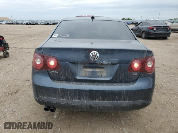 2010 Volkswagen Jetta Limited Edition z VIN 3VWRX7AJ1AM034060, wystawiony jako Copart lot #58219095 z przebiegiem 170 691 mil mil oraz Szkoda całkowita • Salvage title. Historia ofert i sprzedaży dostępna na DreamBid. Obrazek 6.