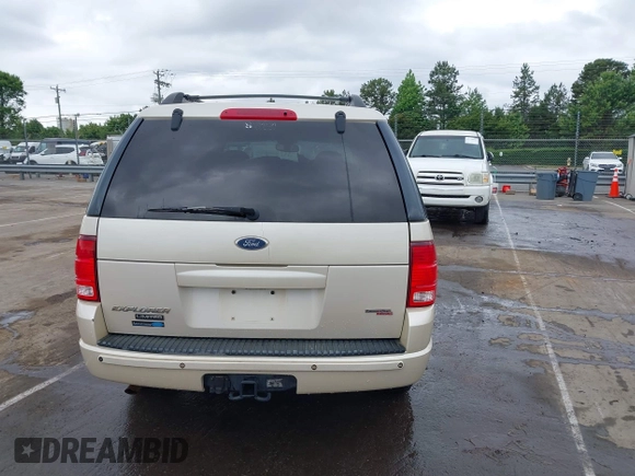 2005 Ford Explorer z VIN 1FMDU75K75ZA57352, wystawiony jako IAAI lot #42134980 z przebiegiem Nie podano mil oraz . Historia ofert i sprzedaży dostępna na DreamBid. Obrazek 17.