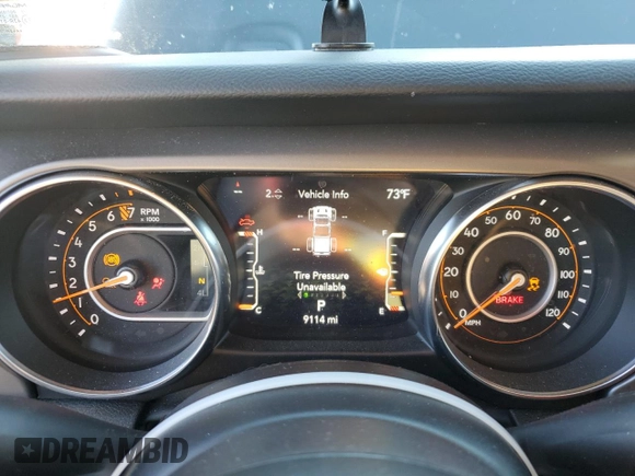 2022 Jeep Gladiator Willys with VIN 1C6HJTAG3NL117386, listed as a Copart auction lot 84271684 with 9,114 mi miles and Salvage title. Bid and sale history available at DreamBid. Image 9.