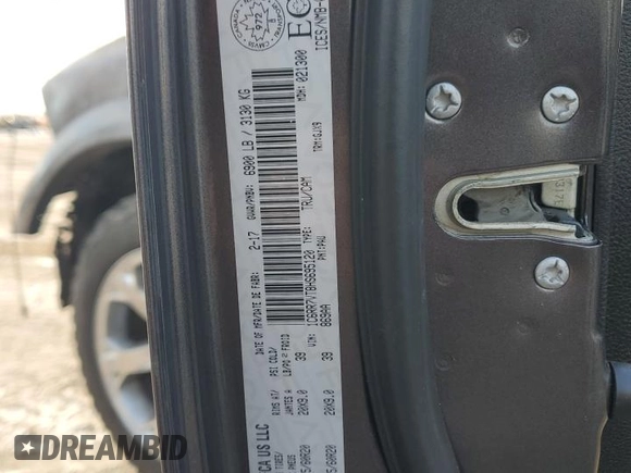 2017 Ram 1500 Laramie with VIN 1C6RR7VT8HS695120, listed as a Copart auction lot 43351555 with 103,968 mi miles and Salvage title. Bid and sale history available at DreamBid. Image 13.
