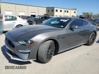 2019 Ford Mustang GT z VIN 1FA6P8CF1K5168794, wystawiony jako Copart lot #49434605 z przebiegiem 88 065 mil mil oraz Tytuł czysty. Historia ofert i sprzedaży dostępna na DreamBid. Obrazek 1.