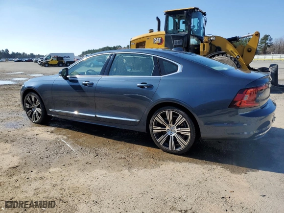 2023 Volvo S90 Plus with VIN LVY062MNXPP318279, listed as a Copart auction lot 45365435 with 17,982 mi miles and Salvage Title. Bid and sale history available at carsss.com. Image 2.