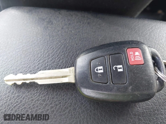 2016 Toyota Prius One z VIN JTDKDTB35G1119947, wystawiony jako IAAI lot #42009815 z przebiegiem 91 941 mil mil oraz . Historia ofert i sprzedaży dostępna na DreamBid. Obrazek 11.