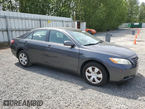 2008 Toyota Camry LE z VIN 4T1BK46K38U564521, wystawiony jako Copart lot #56508825 z przebiegiem 238 689 mil mil oraz Czysty tytuł • Clean title. Historia ofert i sprzedaży dostępna na DreamBid. Obrazek 4.