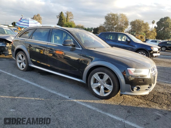 2013 Audi allroad Premium Plus with VIN WA1UFAFL7DA063324, listed as a Copart auction lot 84928244 with 105,823 mi miles and Salvage Title. Bid and sale history available at carsss.com. Image 4.