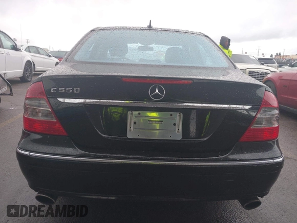 2008 Mercedes-Benz E-Class Sport 5.5L with VIN WDBUF72X88B201047, listed as a IAAI auction lot 41783805 with 115,646 mi miles. Bid and sale history available at carsss.com. Image 17.