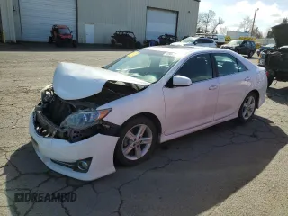 2014 Toyota Camry L with VIN 4T1BF1FKXEU726367, listed as a Copart auction lot 47887285 with 115,379 mi miles and Salvage Title. Bid and sale history available at DreamBid. Image 1.