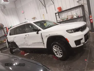 2023 Jeep Grand Cherokee Altitude with VIN 1C4RJKAGXP8842626, listed as a IAAI auction lot 41656013 with 41,085 mi miles and . Bid and sale history available at DreamBid. Image 14.