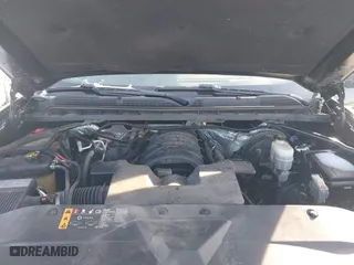 2018 Chevrolet Silverado 1500 LT with VIN 2GCVKREC3J1109002, listed as a IAAI auction lot 41291130 with 108,399 mi miles. Bid and sale history available at carsss.com. Image 10.