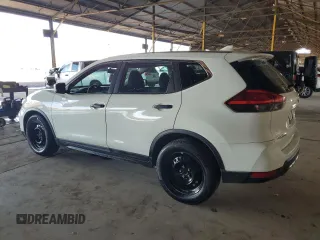 2017 Nissan Rogue S z VIN KNMAT2MT5HP577279, wystawiony jako Copart lot #59328345 z przebiegiem 168 005 mil mil oraz Czysty tytuł • Clean title. Historia ofert i sprzedaży dostępna na DreamBid. Obrazek 2.