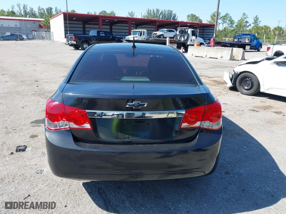 2014 Chevrolet Cruze LS with VIN 1G1PA5SH1E7181211, listed as a IAAI auction lot 41850676 with 128,893 mi miles. Bid and sale history available at carsss.com. Image 16.