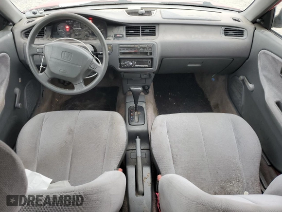 1995 Honda Civic DX z VIN 1HGEG8641SL036180, wystawiony jako Copart lot #61145265 z przebiegiem 241 211 mil mil oraz Czysty tytuł • Clean title. Historia ofert i sprzedaży dostępna na DreamBid. Obrazek 8.
