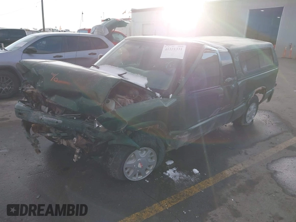 1997 GMC Sonoma SLS with VIN 1GTDT19X0V8502966, listed as a IAAI auction lot 41331331 with 308,584 mi miles. Bid and sale history available at carsss.com. Image 16.