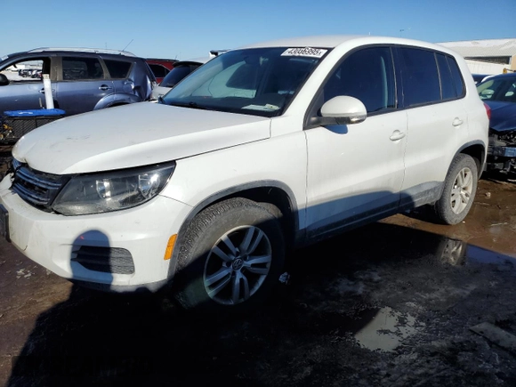 2014 Volkswagen Tiguan SE with VIN WVGAV3AXXEW626089, listed as a Copart auction lot 43056995 with 140,070 mi miles and Salvage title. Bid and sale history available at DreamBid. Image 1.