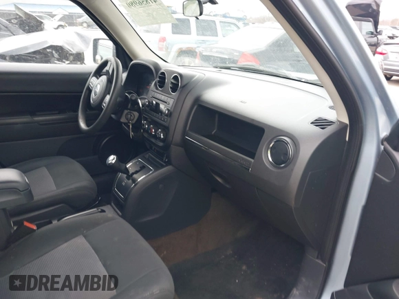 2013 Jeep Patriot Sport with VIN 1C4NJRBB0DD196266, listed as a IAAI auction lot 41856980 with 140,792 mi miles and . Bid and sale history available at carsss.com. Image 5.