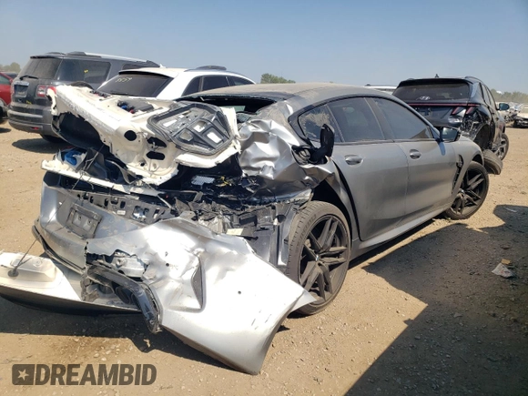2021 BMW M8 z VIN WBSGV0C01MCF26925, wystawiony jako Copart lot #68743134 z przebiegiem Nie podano mil oraz Szkoda całkowita • Salvage title. Historia ofert i sprzedaży dostępna na DreamBid. Obrazek 3.