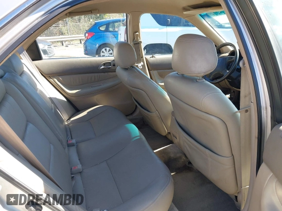 1997 Honda Accord LX z VIN 1HGCD5639VA006625, wystawiony jako IAAI lot #41847843 z przebiegiem 210 800 mil mil oraz . Historia ofert i sprzedaży dostępna na DreamBid. Obrazek 8.