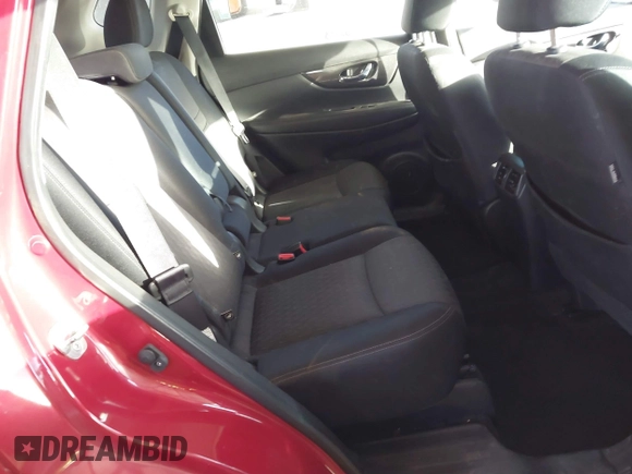 2017 Nissan Rogue SL with VIN JN8AT2MVXHW265390, listed as a IAAI auction lot 41563146 with 104,640 mi miles. Bid and sale history available at carsss.com. Image 8.