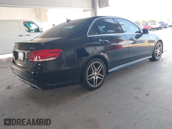 2016 Mercedes-Benz E 350 Luxury with VIN WDDHF8JBXGB225644, listed as a IAAI auction lot 42233644 with 189,908 mi miles and . Bid and sale history available at DreamBid. Image 4.