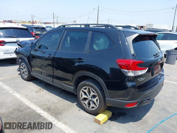 2023 Subaru Forester Premium with VIN JF2SKADC7PH438380, listed as a IAAI auction lot 42736499 with 23,989 mi miles and . Bid and sale history available at DreamBid. Image 3.