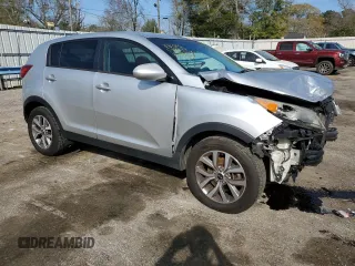 2015 Kia Sportage LX z VIN KNDPB3AC0F7720465, wystawiony jako Copart lot #56861924 z przebiegiem 114 874 mil mil oraz Szkoda całkowita • Salvage title. Historia ofert i sprzedaży dostępna na DreamBid. Obrazek 4.
