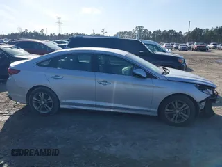 2018 Hyundai Sonata SEL with VIN 5NPE34AFXJH637053, listed as a IAAI auction lot 41723294 with 47,574 mi miles and . Bid and sale history available at carsss.com. Image 13.