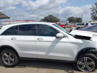 2022 Mercedes-Benz GLC with VIN W1N0G8DB0NV344579, listed as a IAAI auction lot 41915425 with 30,483 mi miles. Bid and sale history available at carsss.com. Image 14.